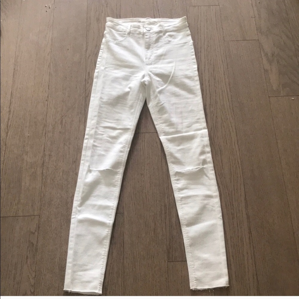 Zara white distressed skinny jeans size 4